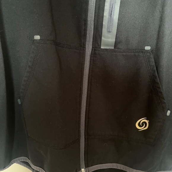 Active Zone Black Zip-Up Sweater - Picture 6 of 6